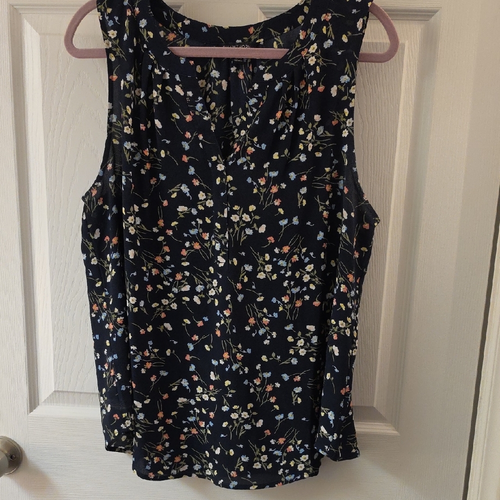 41 Hawthorn Navy Floral V-Neck Sleeveless Blouse